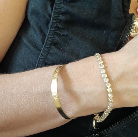 Coordinates Collection Legend Cuff Bracelet /Disney /Cinderella Castle - Picture 6 of 7